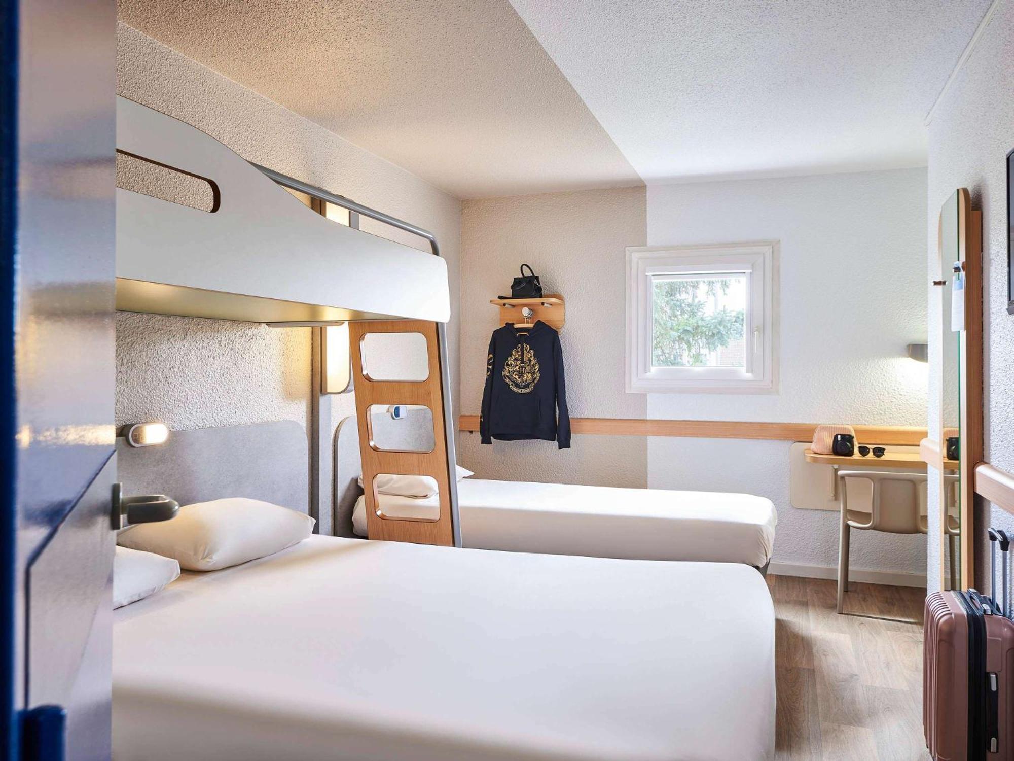 Ibis Budget Versailles Chateau Saint Cyr L'Ecole Ngoại thất bức ảnh