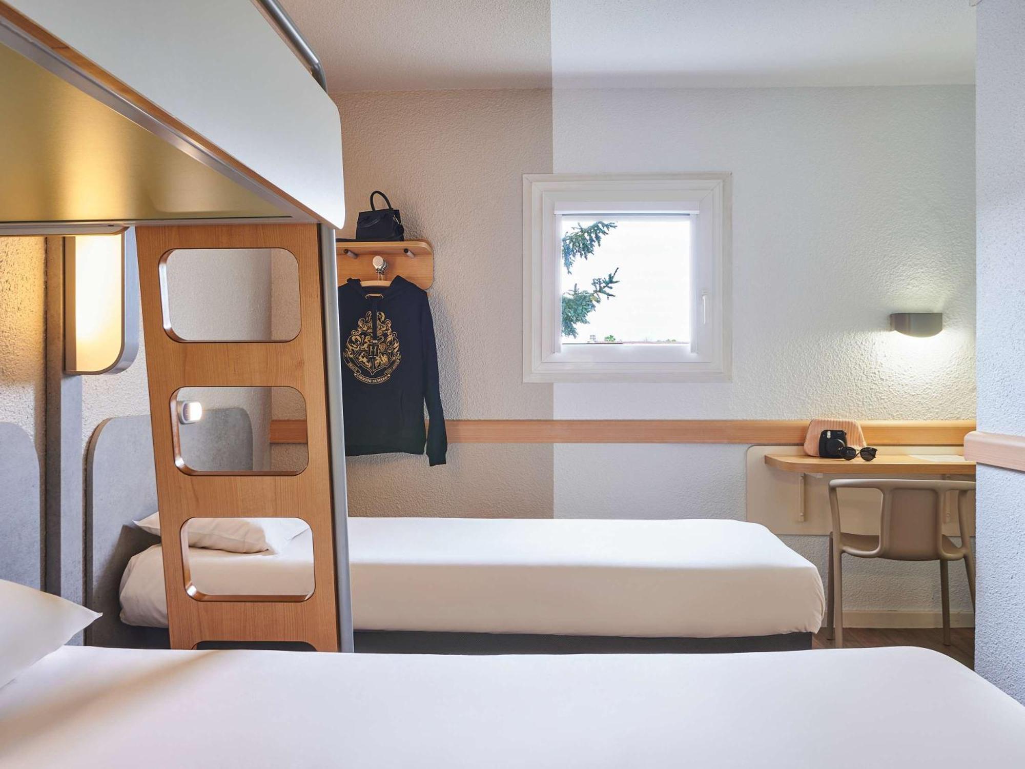 Ibis Budget Versailles Chateau Saint Cyr L'Ecole Ngoại thất bức ảnh