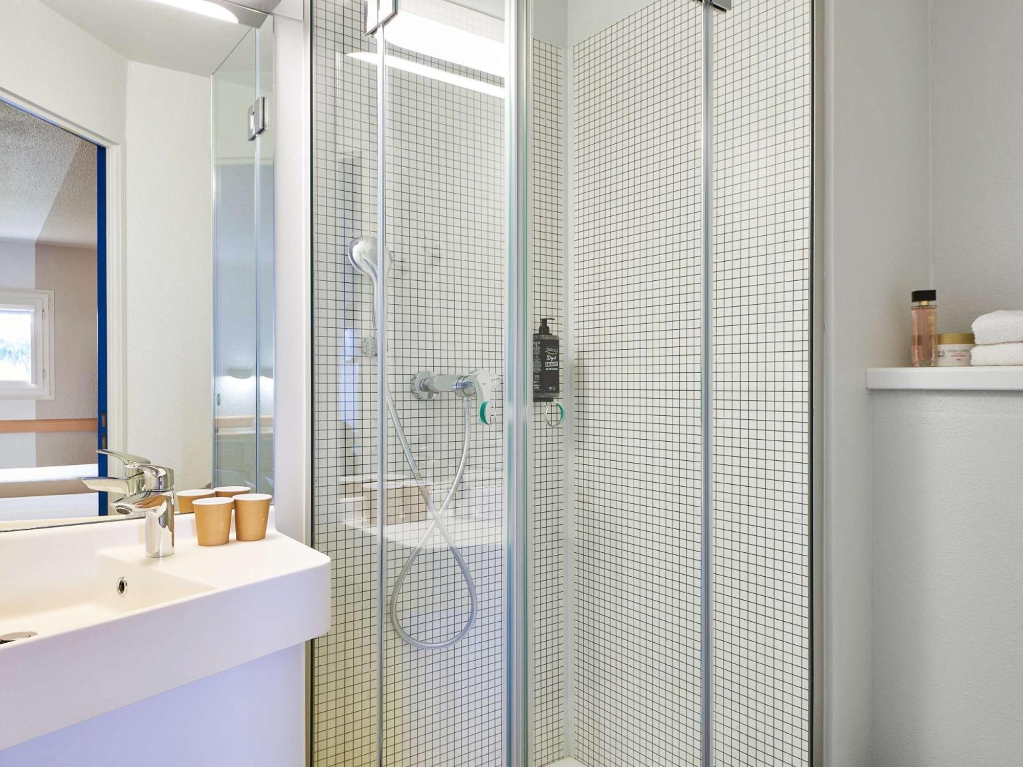 Ibis Budget Versailles Chateau Saint Cyr L'Ecole Ngoại thất bức ảnh