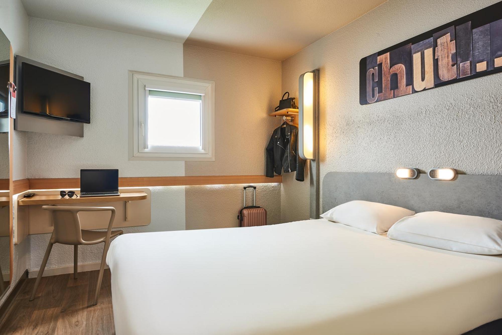 Ibis Budget Versailles Chateau Saint Cyr L'Ecole Ngoại thất bức ảnh