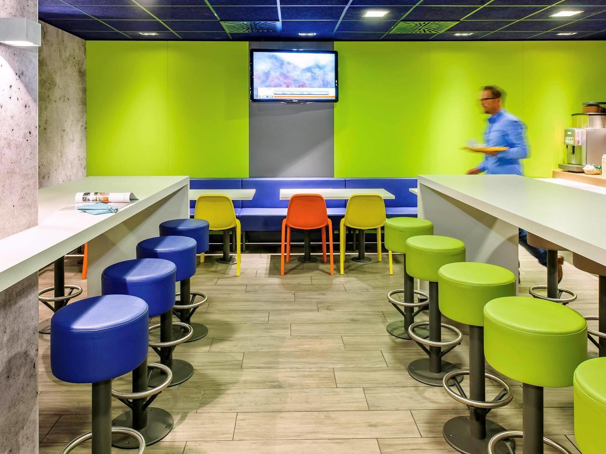 Ibis Budget Versailles Chateau Saint Cyr L'Ecole Ngoại thất bức ảnh